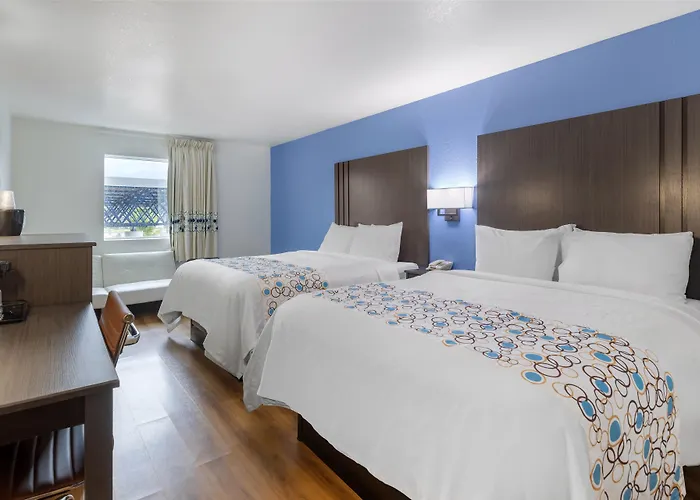 Surestay Plus Hotel By Best Western Niagara Falls East